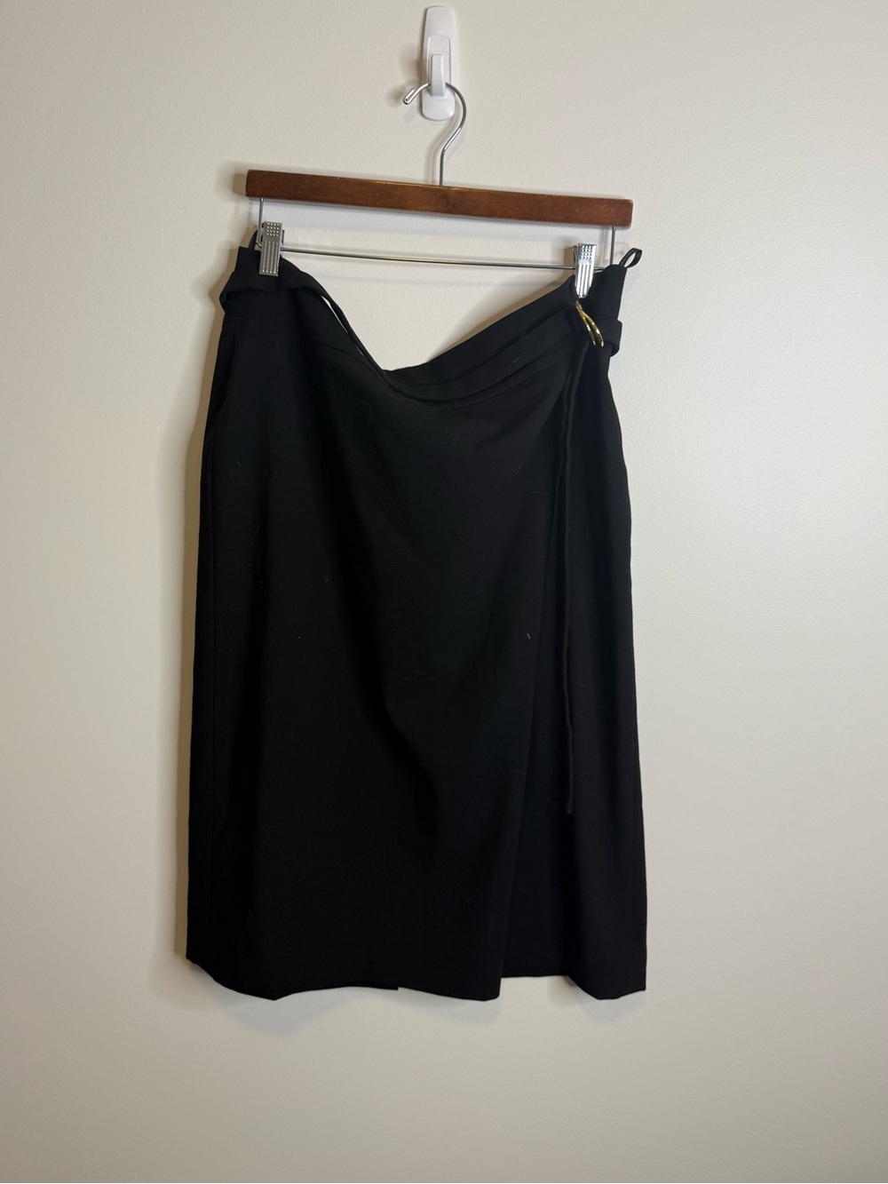 Calvin Klein black  Midi Pencil Skirt Size 16 with belt gold